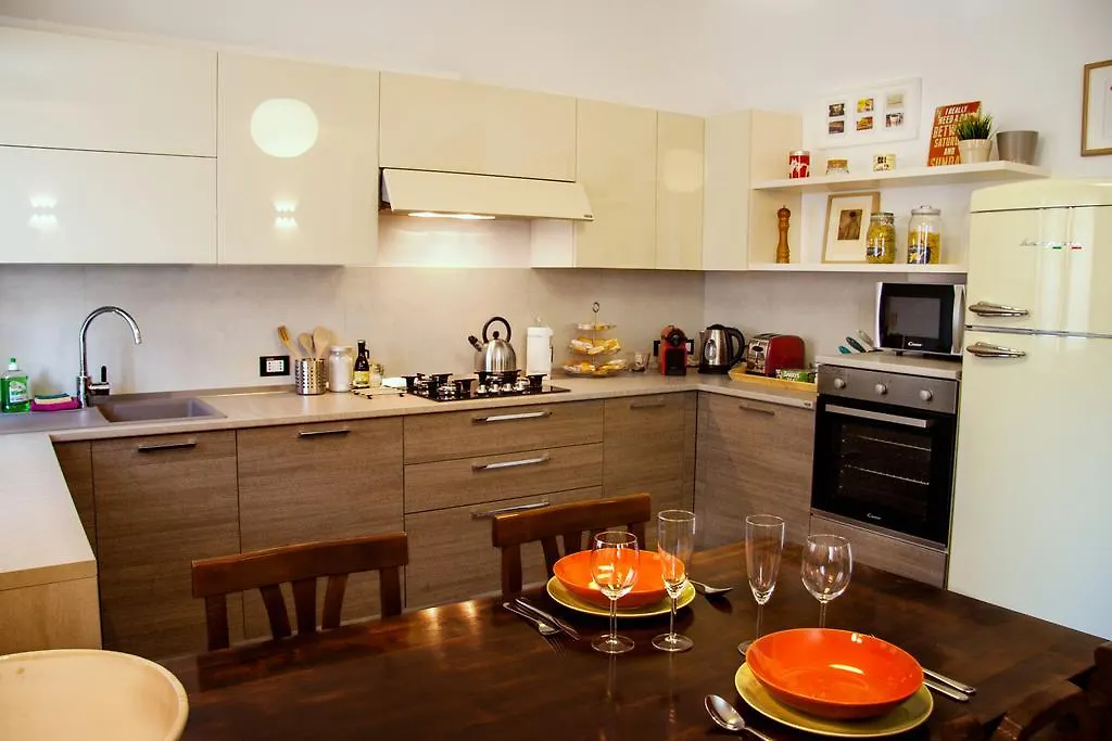 La Tana Hotel Verona Apartment